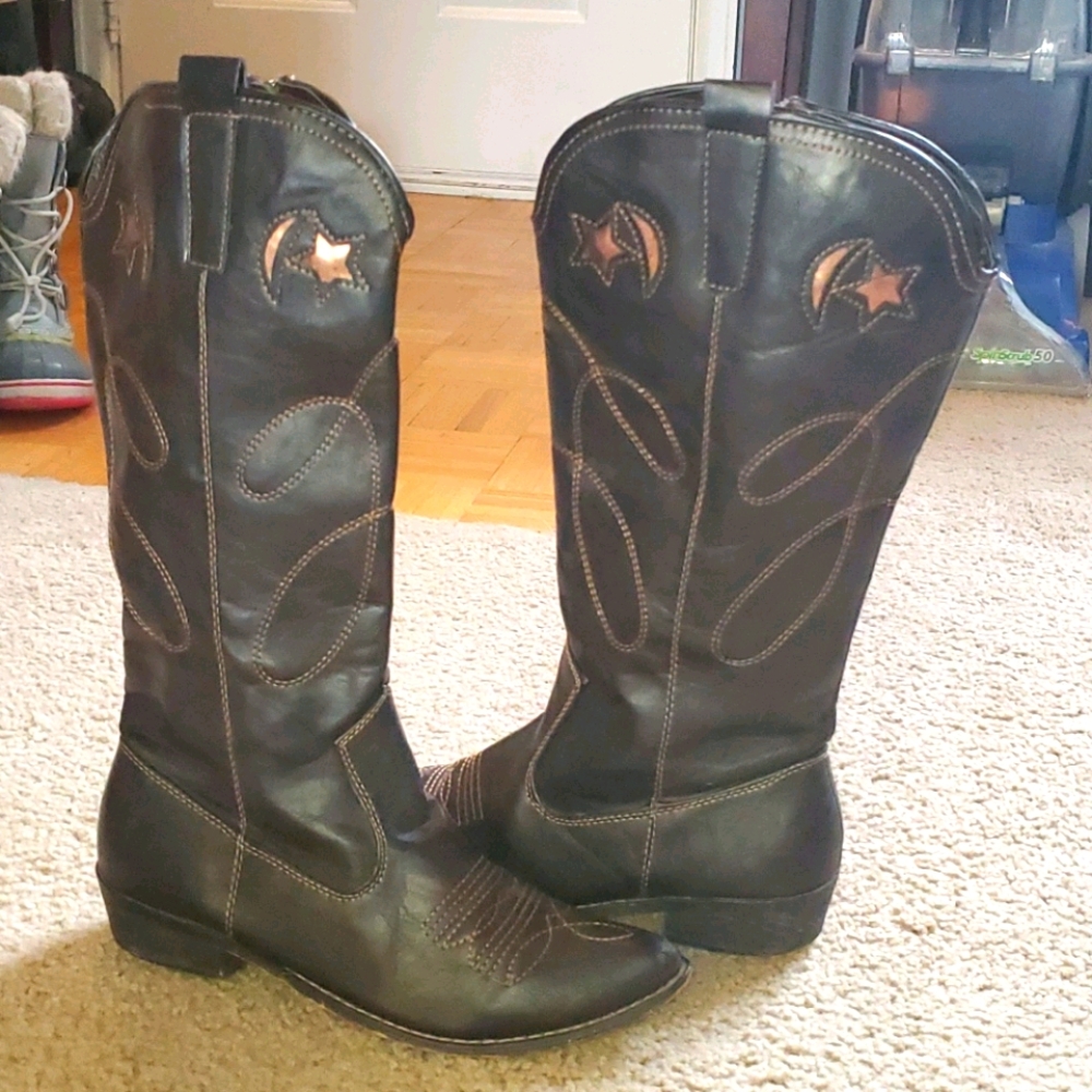 Cowboy boots